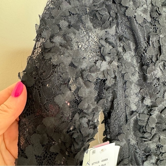 NWT Aqua Lace Applique Short Sleeve Black Cocktail Dress Size 6 - Picture 7 of 8